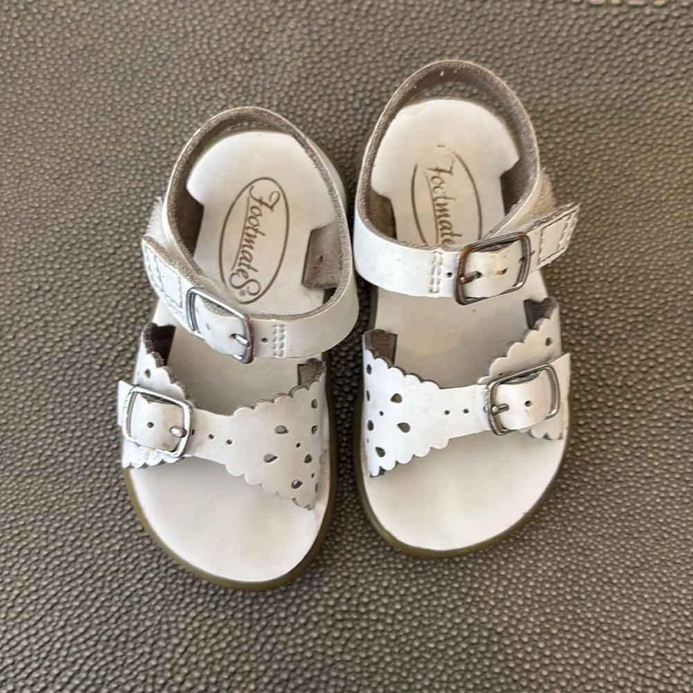 Footmates Ariel sandals. Size 5 toddler